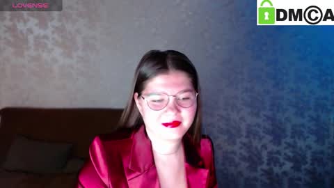 Snapshot of holy_michela chatting on February 21, 3:01 am Welcome guys  Pleasure to see you all here  My name is MichaelaTip menu is active Private is open  online show from February 21, 3:01 am
