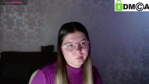 Snapshot of holy_michela chatting on March 4, 8:35 am Welcome guys  Pleasure to see you all here  My name is MichaelaTip menu is active Private is open  online show from March 4, 8:35 am