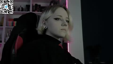 holy_mistresss online show from March 11, 9:12 am