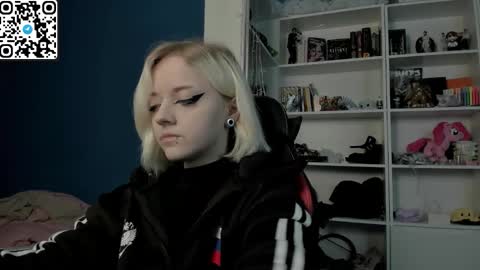 holy_mistresss online show from January 7, 9:36 am