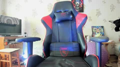 Snapshot of holyrussiancock chatting on February 2, 8:13 am its a new adalaw666 paige online show from February 2, 8:13 am