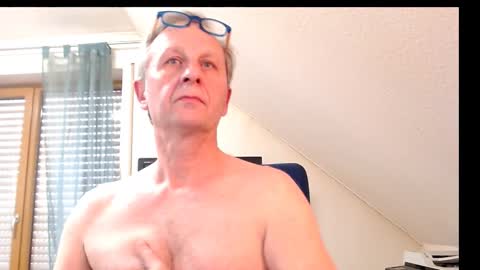 Bernd online show from December 8, 1:03 pm