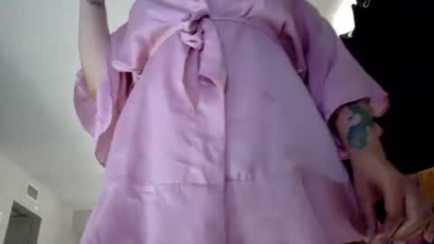 Snapshot of honeeyyy_pot chatting on October 8, 8:15 pm Honey online show from October 8, 8:15 pm