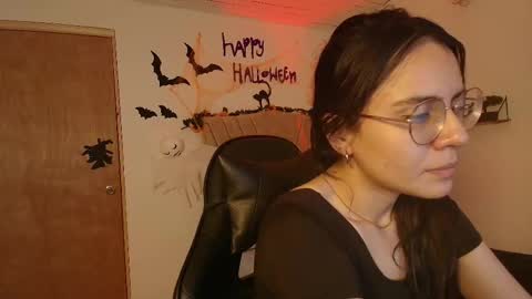   online show from October 23, 3:13 pm