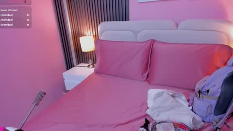 Snapshot of honey_sofii_ chatting on October 11, 11:37 am honey_sofii_ online show from October 11, 11:37 am