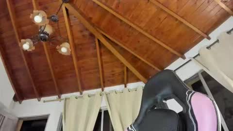 Isabella  online show from February 21, 1:41 am