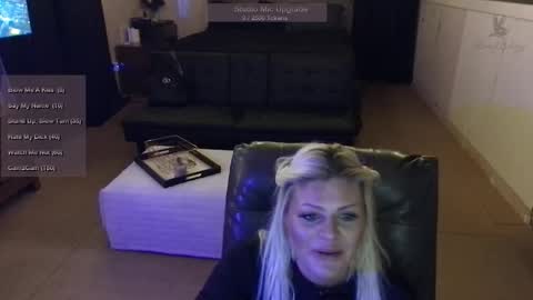 honeybuhnny online show from March 7, 5:07 am