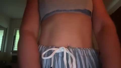 honeybun_z online show from March 12, 9:51 pm