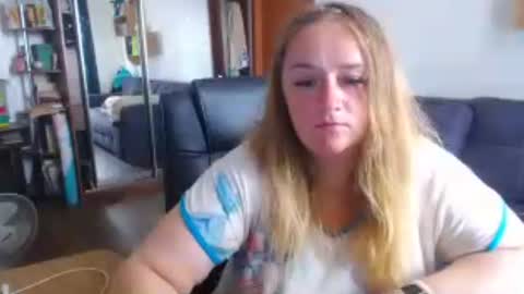 HoneydewMolly online show from July 5, 10:22 am