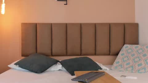 honeygray02 online show from October 6, 12:12 pm