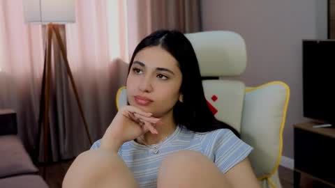 honeylanaa online show from June 1, 4:58 am