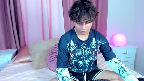 honeymoon_sariel online show from February 2, 8:16 pm