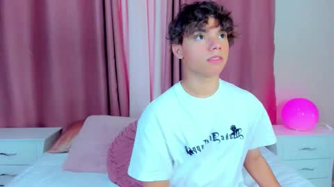 honeymoon_sariel online show from March 6, 1:43 pm