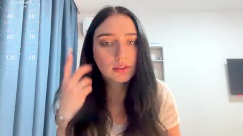 Noah and Sophie online show from July 13, 11:30 pm