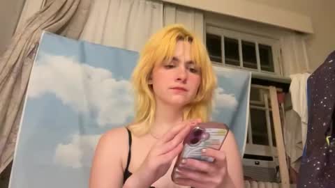 Emi Rose online show from June 3, 2:14 am