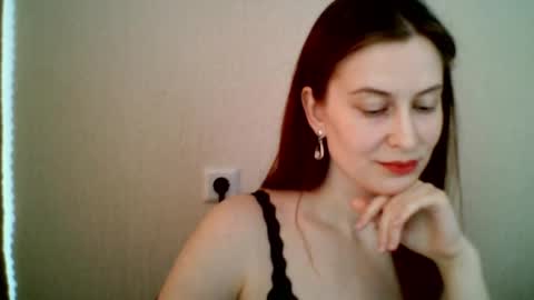 honeyy_bun online show from April 22, 8:21 am