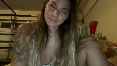 HoodHippy online show from July 30, 5:41 am