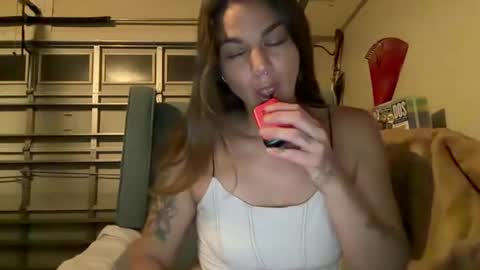 HoodHippy online show from July 14, 6:40 am