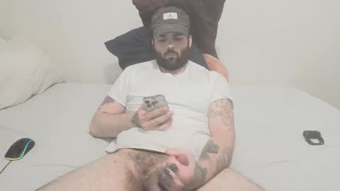 hoodieaj0318 online show from April 28, 10:25 pm