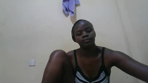 Snapshot of hope_terry chatting on October 20, 7:13 am hope_terry online show from October 20, 7:13 am