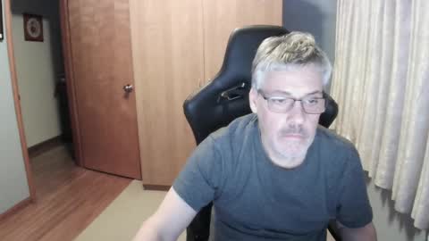 horndoggy online show from January 2, 1:08 pm