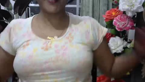 Snapshot of horneydesibaby chatting on February 19, 4:33 pm horneydesibaby online show from February 19, 4:33 pm