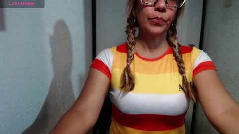Snapshot of horny_and_daring chatting on February 25, 7:49 pm horny and daring online show from February 25, 7:49 pm