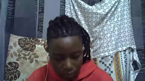 Leila online show from February 22, 3:03 pm