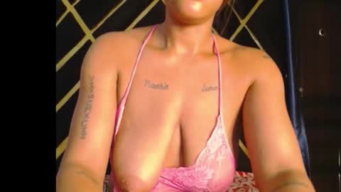 horny_ebonygirl_ online show from February 21, 6:27 am