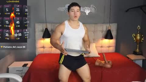 horny_nick18 online show from October 3, 1:19 pm
