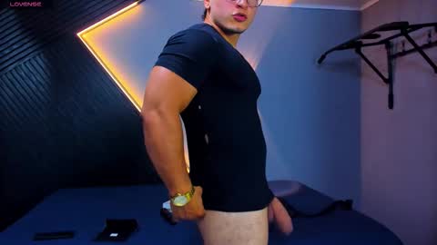 horny_nick18 online show from March 11, 2:09 pm