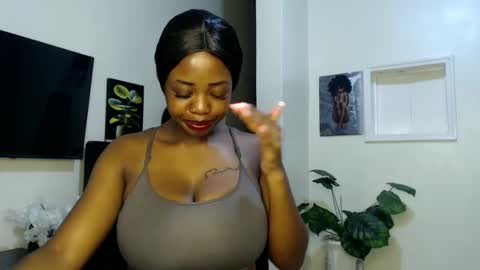 Snapshot of horny_princcess chatting on February 26, 6:59 pm horny_princcess online show from February 26, 6:59 pm