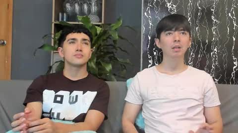 Snapshot of horny_twinks_guys chatting on October 6, 8:37 pm Alex and Camilo online show from October 6, 8:37 pm