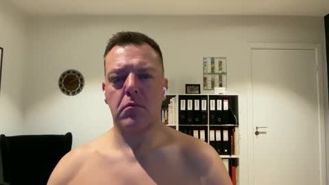 hornyas1975 online show from December 7, 1:08 am