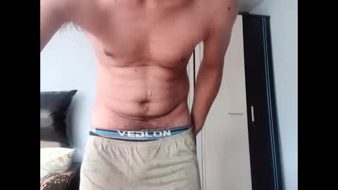 hornyboyxxxy online show from April 26, 6:55 am