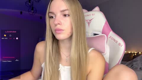 Sonya online show from December 16, 5:54 pm
