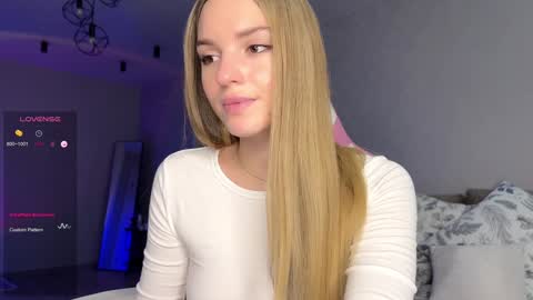 Sonya online show from December 18, 6:57 pm