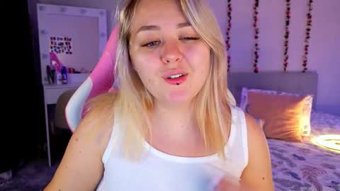 HornyCakee online show from October 29, 12:51 pm