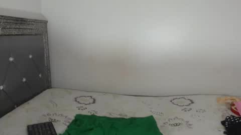 hornygal256 online show from December 4, 8:03 am