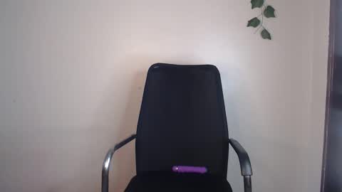 Snapshot of hornygal256 chatting on October 14, 10:18 am hornygal256 online show from October 14, 10:18 am
