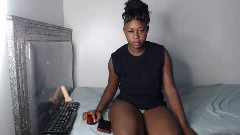 Snapshot of hornygal256 chatting on September 22, 12:31 pm hornygal256 online show from September 22, 12:31 pm