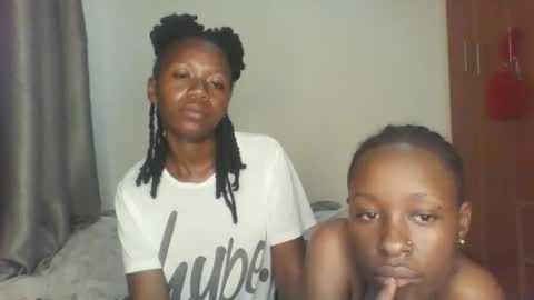 Snapshot of hornysouls01 chatting on September 20, 7:00 am hornysouls01 online show from September 20, 7:00 am