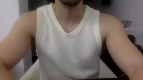 hornyspaniard93 online show from January 13, 11:45 pm