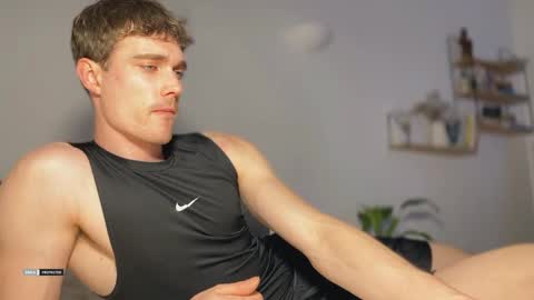 Travis online show from January 7, 12:15 am