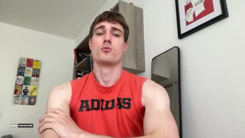 Travis online show from May 19, 8:21 am