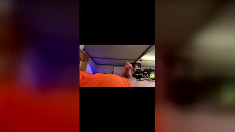 hornytxguy4 online show from December 2, 12:20 am