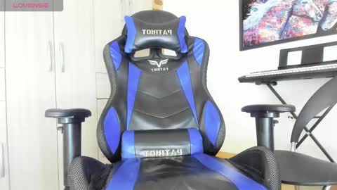 horse_man2 online show from September 12, 9:17 pm