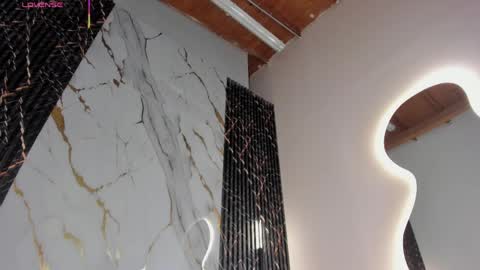 hot__genesis online show from April 23, 1:13 pm