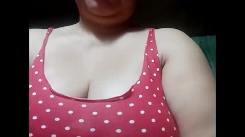 Snapshot of hot_boobs21 chatting on March 2, 9:11 pm hot_boobs21 online show from March 2, 9:11 pm