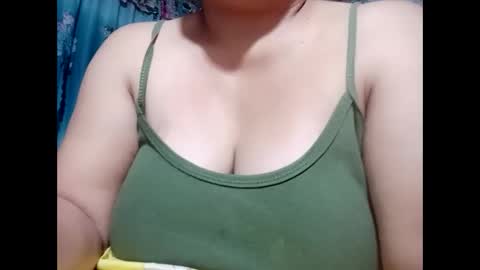 Snapshot of hot_boobs21 chatting on October 9, 9:31 pm hot_boobs21 online show from October 9, 9:31 pm